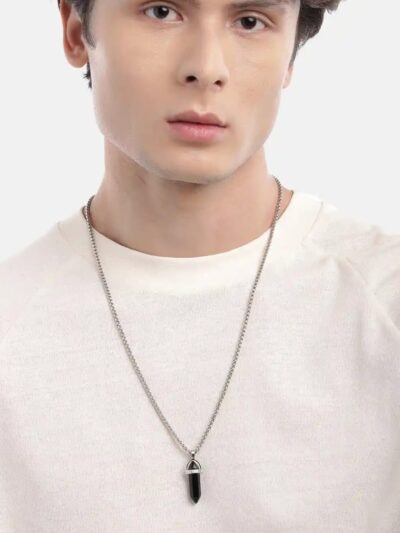 Unisex Contemporary Cubic Zirconia Pendant With Chain