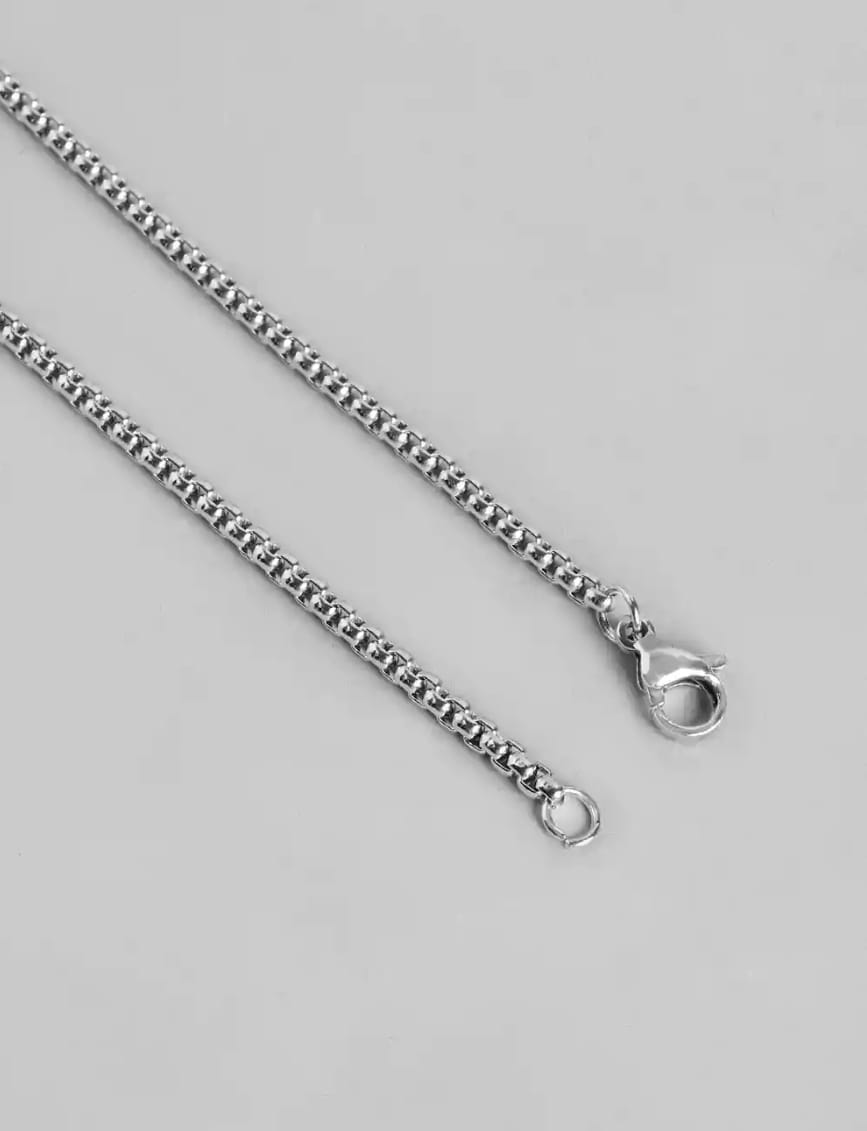 Unisex trident anime pendant with chain - Image 4