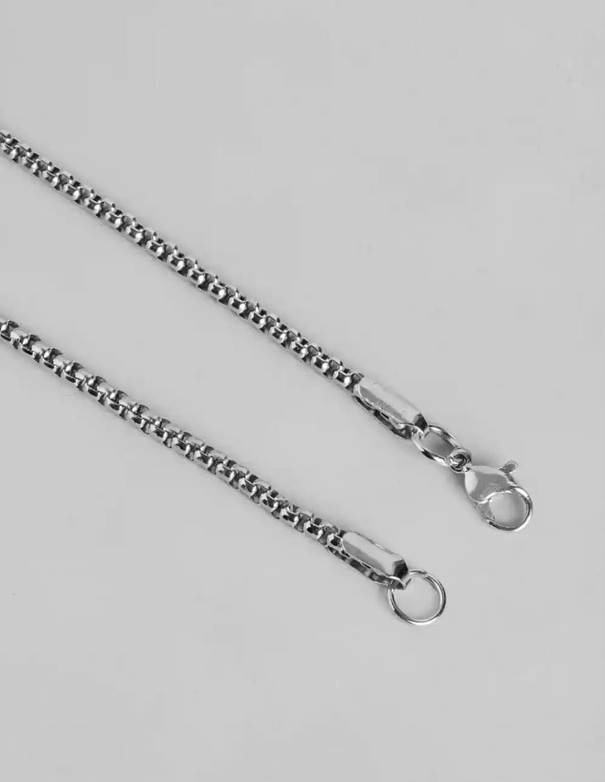 Unisex Silver Pendant With Chain - Image 4